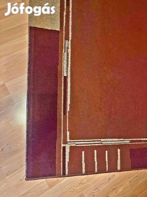 200x280 cm vörösbarna szőnyeg