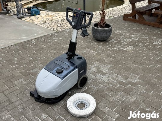 2016 Nilfisk SC351 akkumulátoros kompakt ipari takarítogép