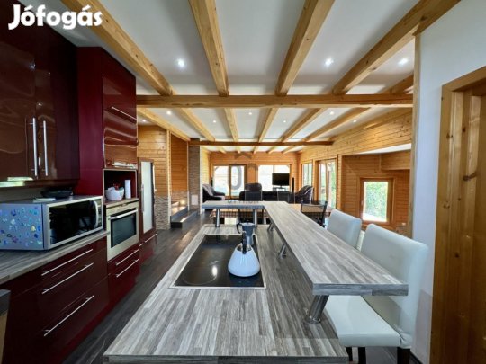 201 nm-es ház eladó Újudvar