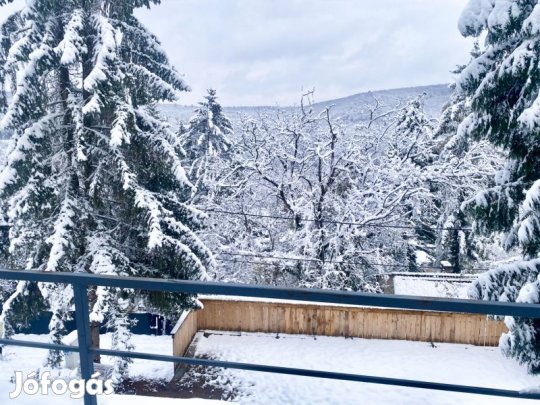 2024-ben épült, panorámás nyaraló eladó Orfűn