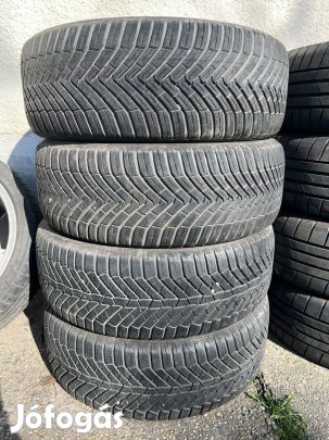 205/55 R16 continental és semperit nyégyévszakos gumik