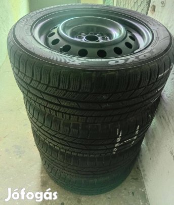 205/55/R16 téli gumi lemezfelnivel együtt eladó!