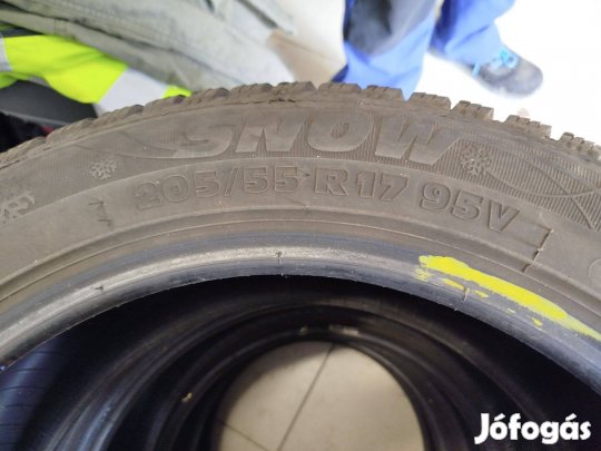 205/55 R17 téli gumik