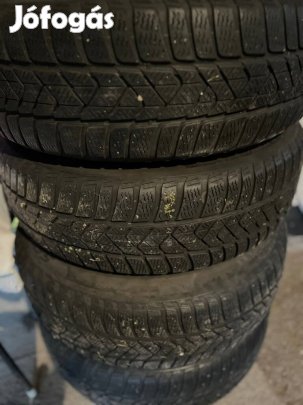 205/60R16 Pirelli Sottozero 3 gumi Garnitura Elado