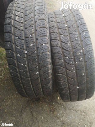 205/65R15C 30e/2db újszerű Semperit téli kisteherre