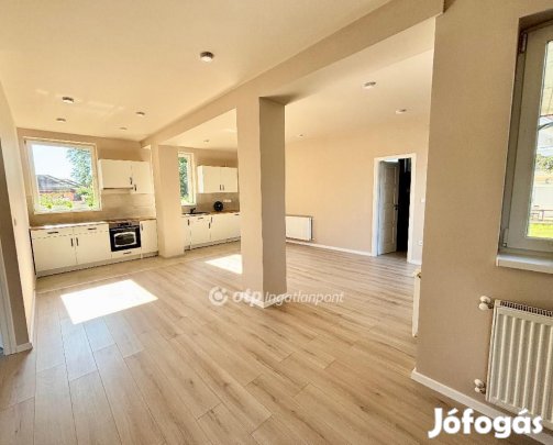 208 nm-es ház eladó Debrecen