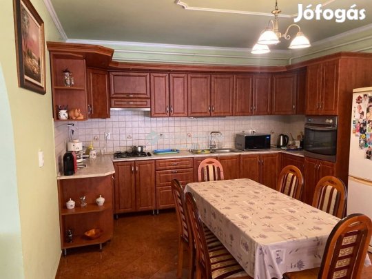 208 nm-es ház eladó Püspökladány