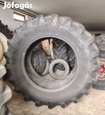 20,8 R38 Michelin gumi