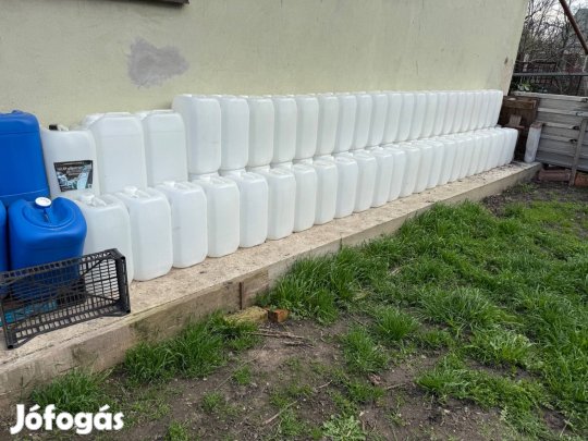 20 - 25 literes kanna (Sok van belőlük!)