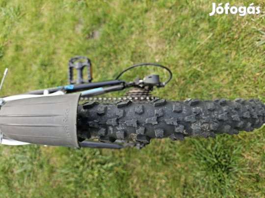 20"-os fiú kerékpár