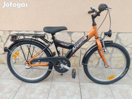 20-as Arcona agyváltos agydinamos kerékpár bicikli. 