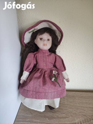 20 cm-es álló porcelán baba hibátlan