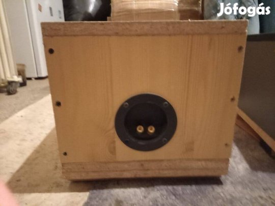 20 cm hangszóróhoz való mélyláda - (Könnyen átalakítható 25 - öshöz!)