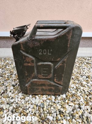 20 literes benzines kanna