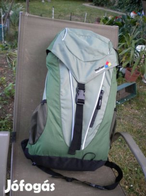 20 literes űrtartalmú hátizsák túrázás, kempingezés, utazás