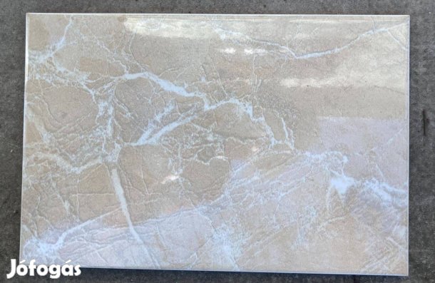 20x30 fényes bézs/beige csempe, 11,4 m2