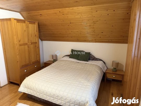 210 nm-es ház eladó Balatonfenyves