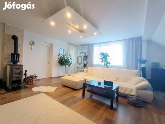 210 nm-es ház eladó Csömör