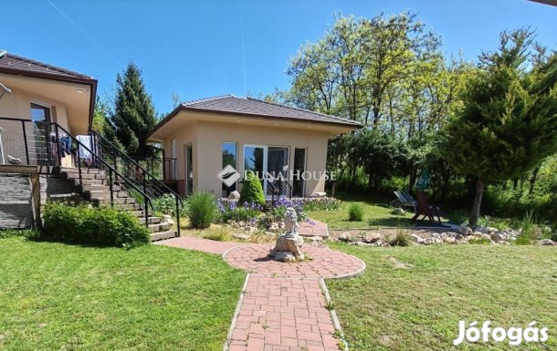 210 nm-es ház eladó Kápolnásnyék