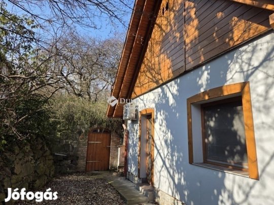 210 nm-es ház eladó Leányfalu