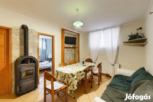 210 nm-es ház eladó Szihalom