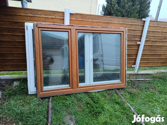 210x150-es 185x130 és 2 db 210x130- cm-es prémium bukó-nyíló műanyagab