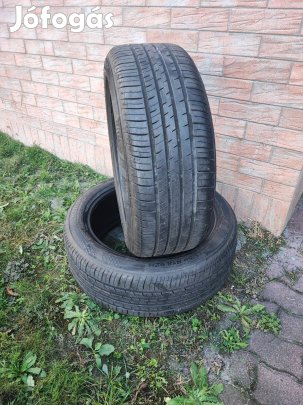 215/50R18 Kumho szinte új nyári gumik
