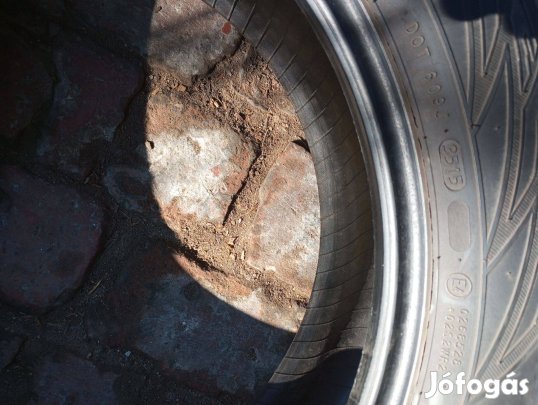 215/55R 18 téligumi