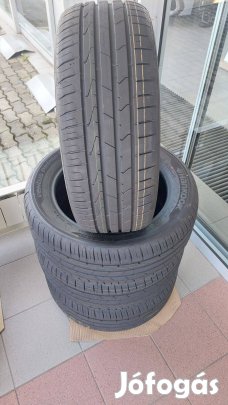 215/55 R17 Hankook