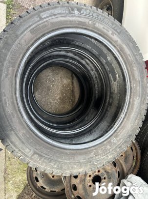 215 60 R17C nyári gumi garnitúra 