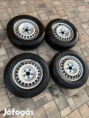 215/65R16 C-s nyári Hankook Vantra 6,5mm Volkswagen T5T6