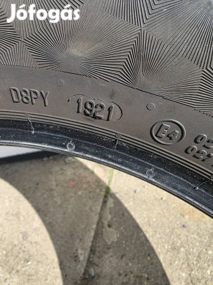 215 65 17 Nyári gumi 