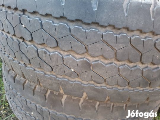 215/65 r16 c dot 4923