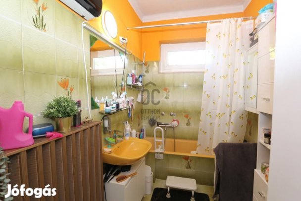 215 nm-es ház eladó Fót