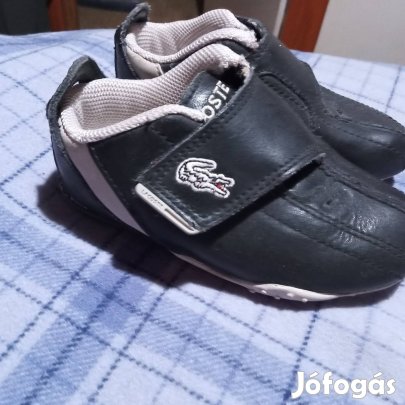 21-es Lacoste, tépőzáras sportcipő