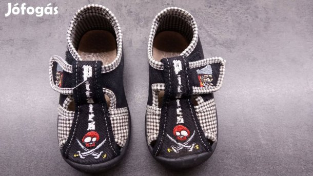21-es babacipő bébicipő váltócipő vászoncipő