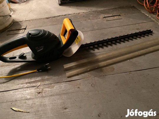 220V Sövényvágó Elektromos 520W 49cm penge Sövénynyíró