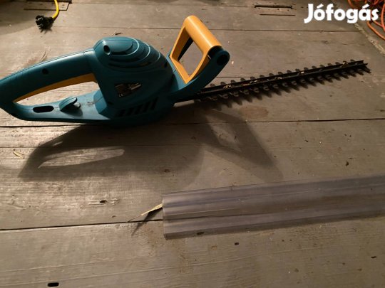 220V Tescos Sövényvágó Elektromos 520W 49cm penge Sövénynyíró