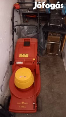 220V-os, önjáró, fűgyüjtős fűnyíró eladó