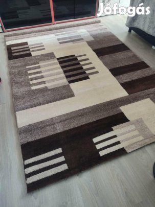 220 X 160 vadonatúj szőnyeg eladó 