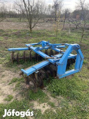 220 leták függesztett tárcsa