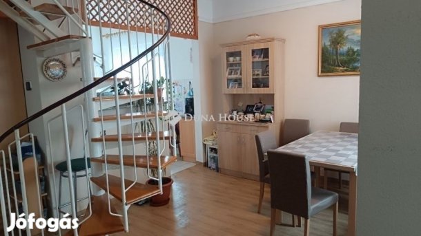 222 nm-es ház eladó Szentmártonkáta