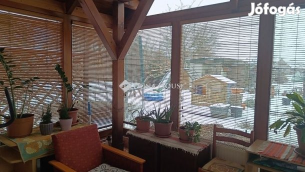 222 nm-es ház eladó Szentmártonkáta