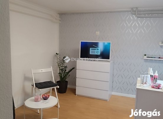 222 nm-es ház eladó Szentmártonkáta