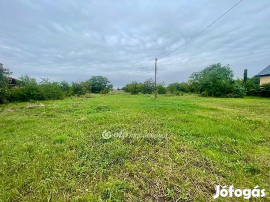 2247 nm-es telek eladó Debrecen