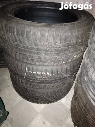 225/50R17 gumi
