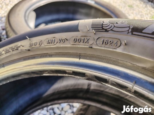 225/50 R19 Michelin gumiabroncs szett egyben eladó 