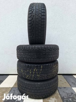 225/60 r17 Pirelli Sottozero téligumi 