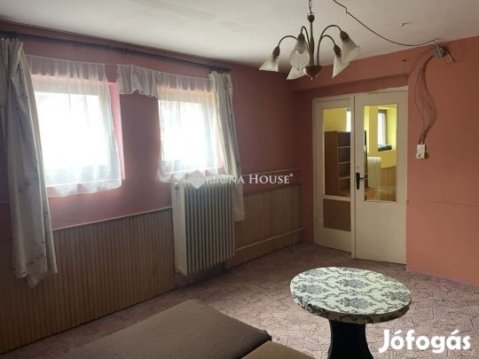 226 nm-es ház eladó Szeged