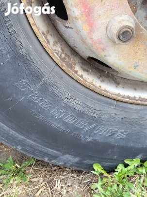 22.5"-os kamion vagy busz felnik.
